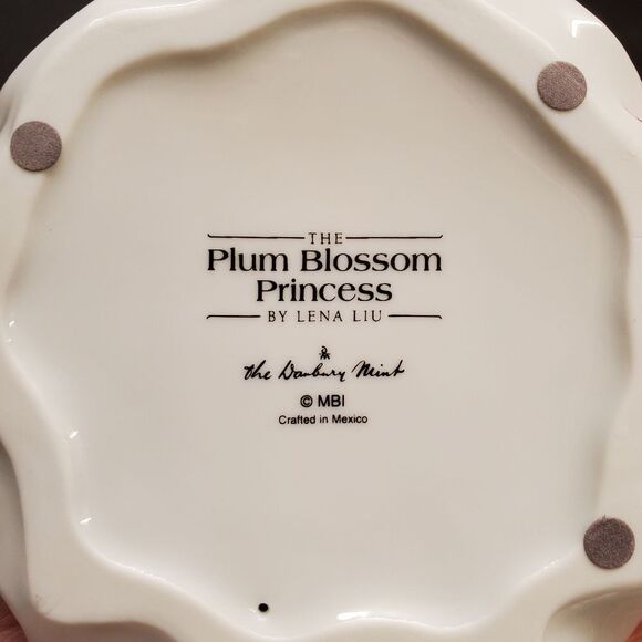The Plum Blossom Princess by Lena Liu by The Danbury Mint - Picture 7 of 8